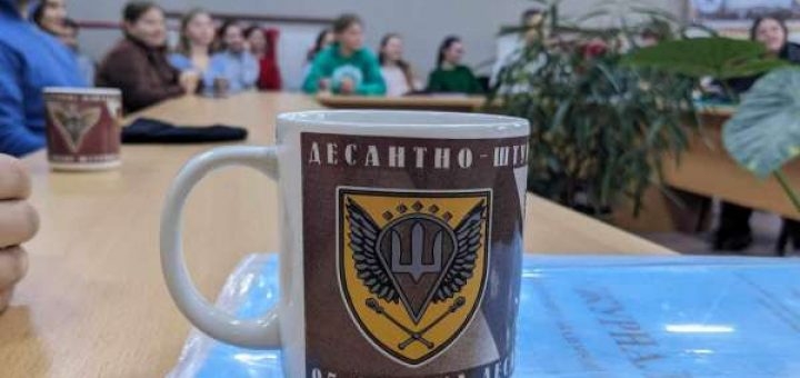 Студенти ТНПУ за активну волонтерську діяльність отримали несподіваний фідбек з фронту