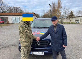 «Українська команда» Тернопільщини передала на фронт ще один автомобіль