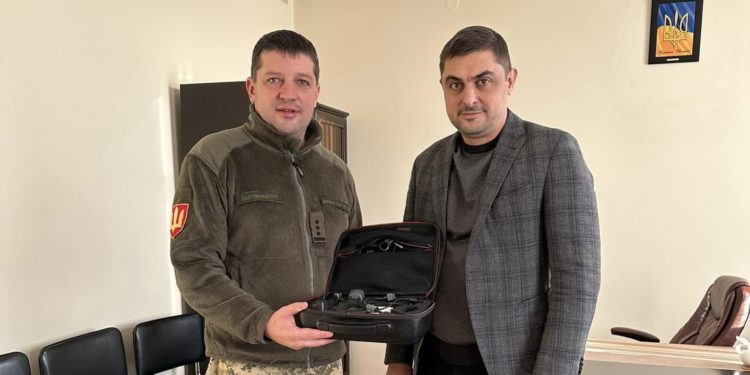 Курсанти Тернопільського коледжу отримали дрон для навчання