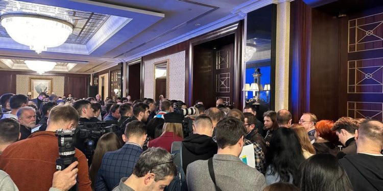 Пряма трансляція підсумкової пресконференції Володимира Зеленського (наживо)