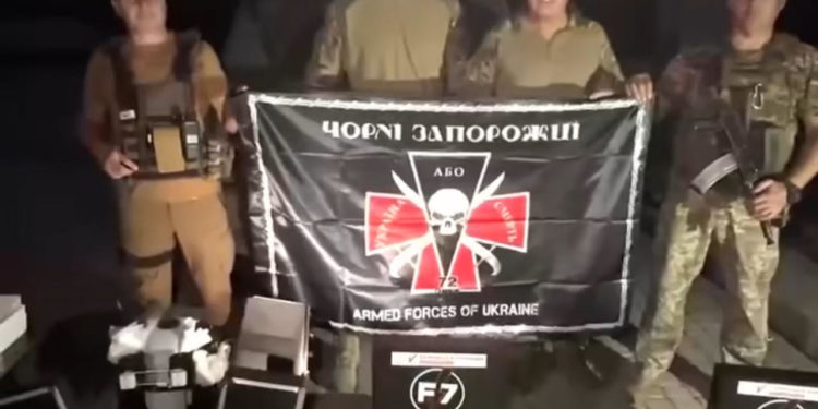 Дрони, старлінки, автівки та амуніція, – «Українська команда» розповіла про свою роботу під час війни