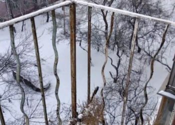 Пенсіонерку рятували із замкненого балкону в Тернополі