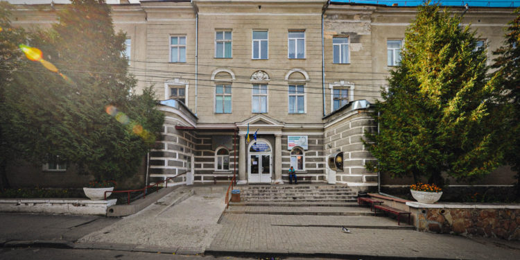 Суд притягнув до відповідальності керівника міської комунальної лікарні швидкої допомоги