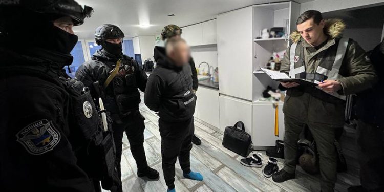 Другий етап міжнародної спецоперації: Нацполіція спільно з чеськими правоохоронцями затримала учасників злочинної організації