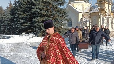 На Тернопільщині попрощалися з націоналістом Іваном Сутою