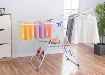 Як взимку швидко висушити одяг – практичні поради
