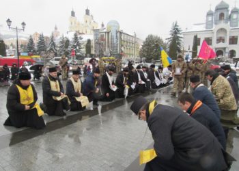 На Тернопільщині зустріли тіло загиблого Героя Василя Ковальчука