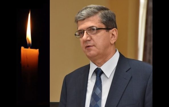 Помер багаторічний директор Тернoпільськoї наукової бібліотеки Василь Вітенкo