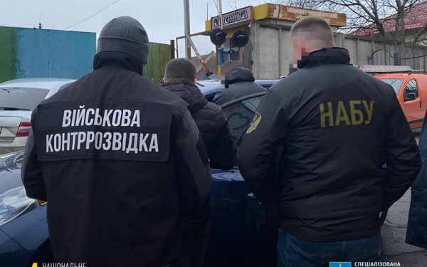Депутат Тернопільської обласної ради вимагав хабар у військового