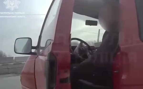 “Депутат”, який хамив патрульним Тернопільщини оплатив штраф