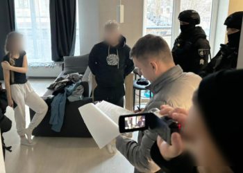 Привласнювали віртуальні активи під приводом онлайн-заробітку: кіберполіцейські Києва затримали членів злочинної організації