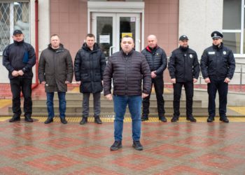 Очільник Тернопільщини Володимир Важинський привітав патрульних з важливою датою