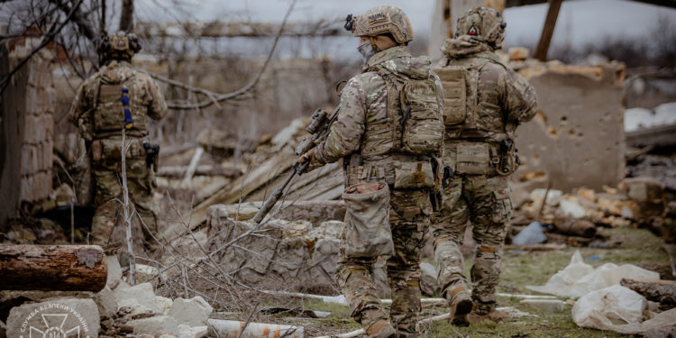 СБУ показали своїх військових на передовій (фото)