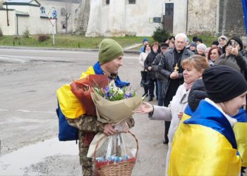 Боєць Тарас Соколовський повернувся з полону на рідну Тернопільщину