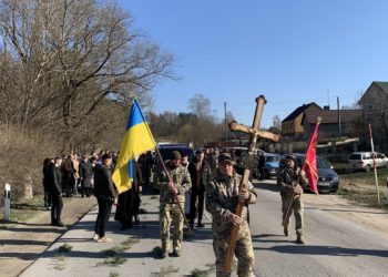 На Тернопільщині попрощалися із захисником Володимиром Семащуком