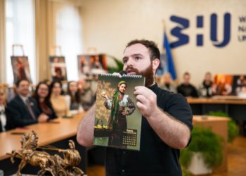 В ЗУНУ відбулася презентація фотоальбому бренду Malanka Fashion та організовано благодійний аукціон на підтримку Збройних Сил України