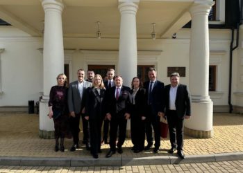 Ректор ЗУНУ Оксана Десятнюк підписала договір про співпрацю з ректором Люблінської політехніки Збігнєвом Патером