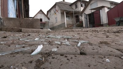 Жителі села розповіли про наслідки обстрілів на Тернопільщині 22 березня