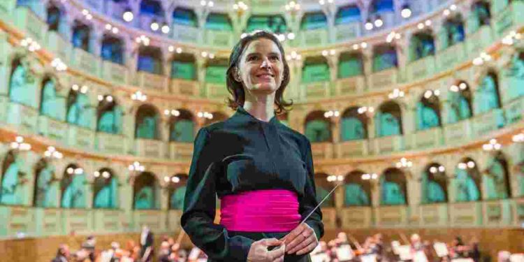 Приїхали: львів’янка Оксана Линів керуватиме постановкою російської опери