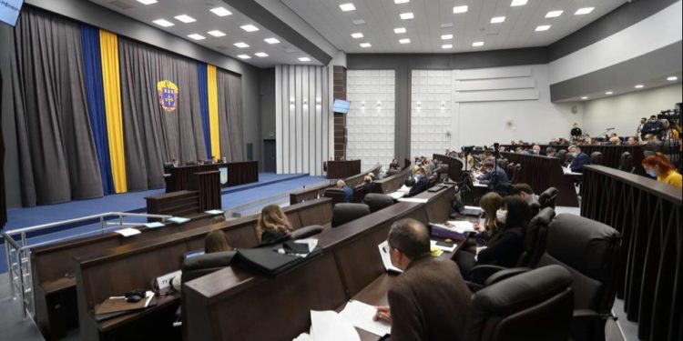 У Тернопільській обласній раді проводять обшуки