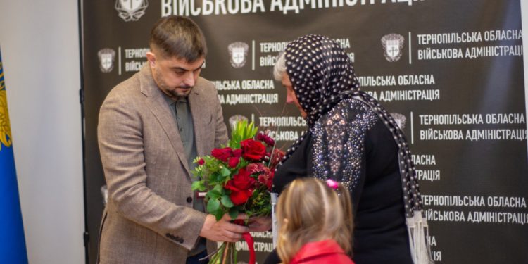 Посмертні нагороди вручили родинам полеглих воїнів з Тернопільщини