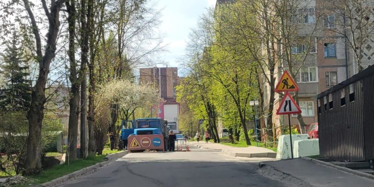 Тернополяни обурюються через “постійні розкопки” їхніх вулиць