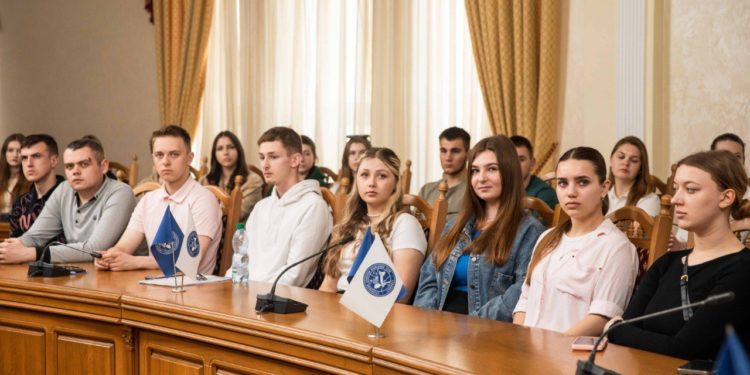 Профорієнтаційна зустріч в ЗУНУ: “Молодь – майбутнє митної служби на шляху до європейської інтеграції”