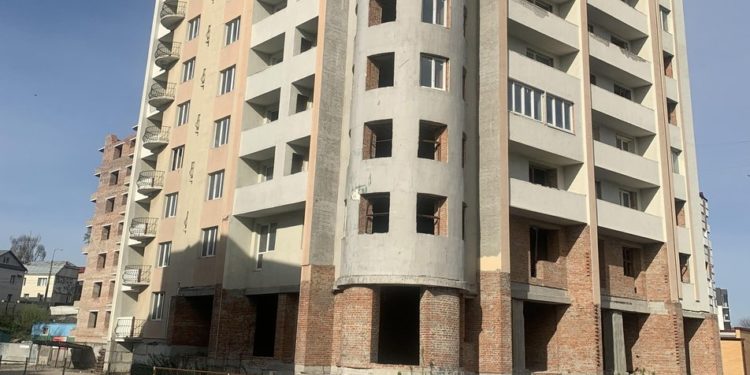 Директор будкомпанії розтратив майже 4 мільйони гривень тернопільських пайовиків