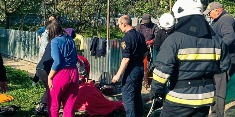 На Тернопільщині жінка впала у колодязь, – ДСНС