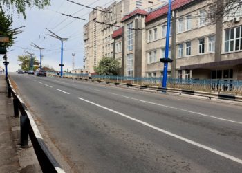 У Тернополі частково перекриють один з центральних мостів через колію