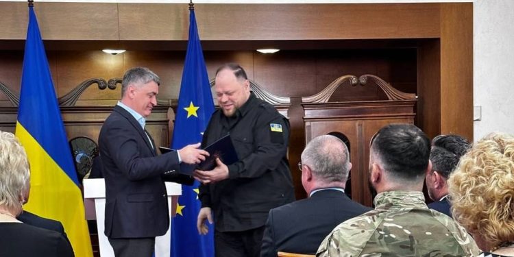 Нагородження лікаря. Фото ТОКЛ