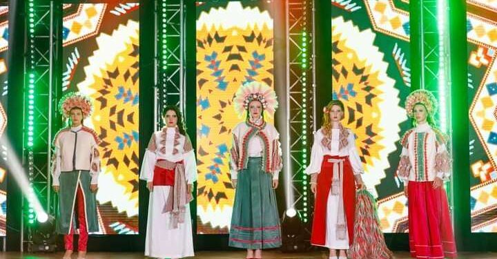 Виступ Театру мод Галицького фахового коледжу на фестивалі “Міні Міс Україна 2024”