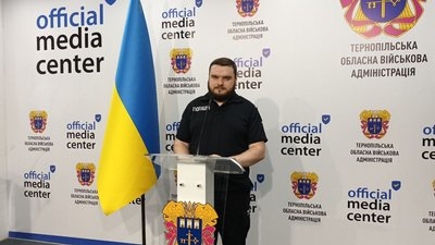 Роман Свірський на брифінгу. Фото Суспільне