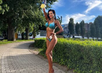 Світлана Данилова з нагородою