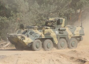 БТР-4 на навчаннях. Фото Вікі