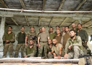 Головком з бійцями