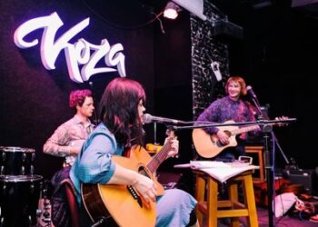 Концерт рок-гурту. Зорян Безкорований