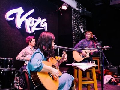 Концерт рок-гурту. Зорян Безкорований