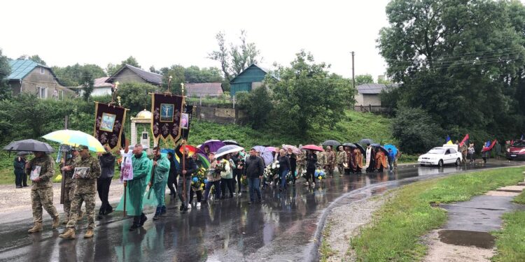 Прощання з бійцем. Фото зі сторінки Білецької громади