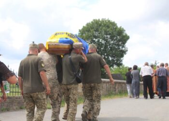 Прощання з Героєм