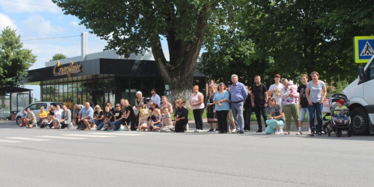 Зустріч загиблого воїна. Фото Великогаївська громада