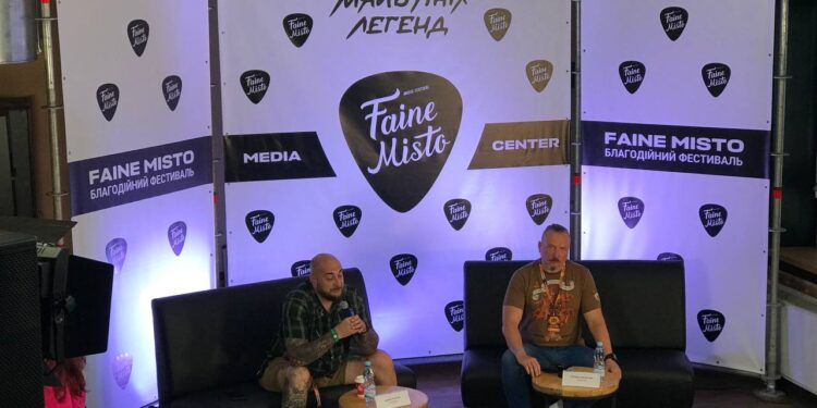 Файне місто. Азов. Пресконференція представників