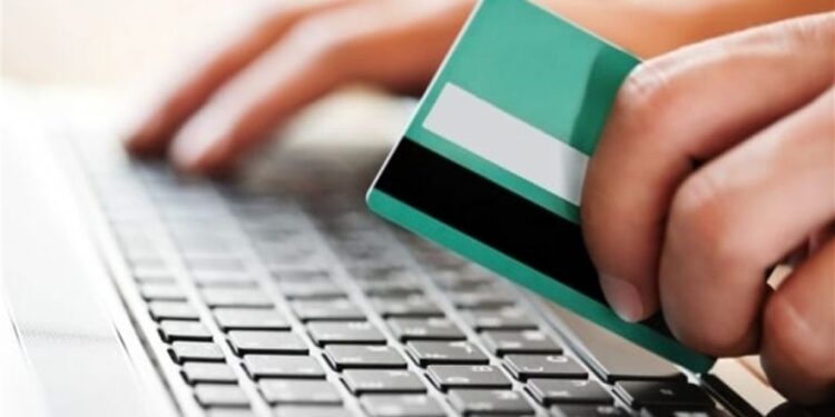 Як взяти кредит онлайн на карту 