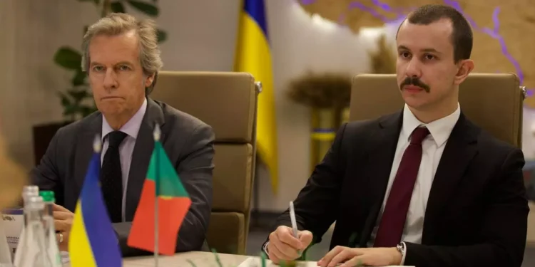 Міжнародна зустріч