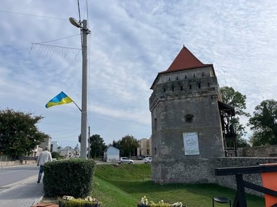Скалатський замок. Суспільне Тернопіль