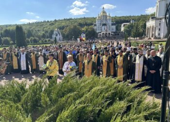 Військова проща у Зарваниці