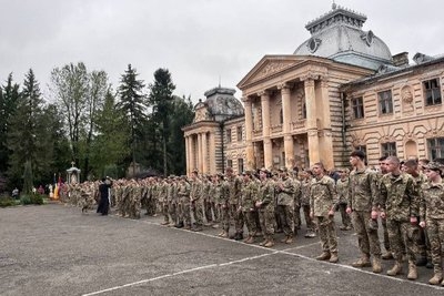 Посвята в ліцеїсти. Мирослава Николин