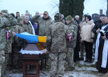 Фото Великодедеркальська громада