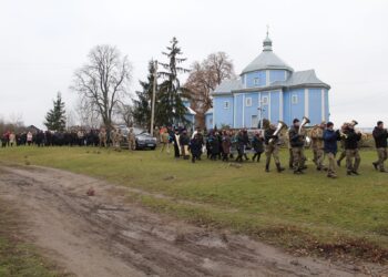 Тернопільщина попрощалася із захисником Сергієм Мушенком. Фото Великодедеркальської громади