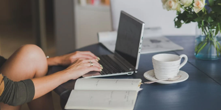 Як облаштувати робочій кабінет вдома?